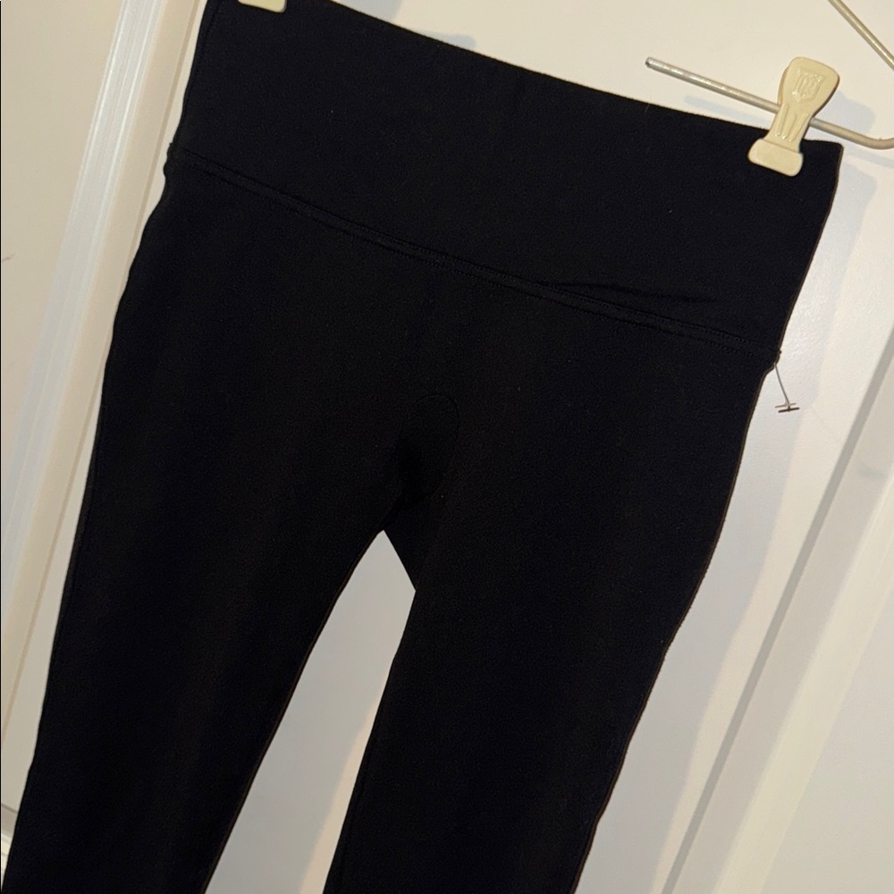 Spanx all black small strech leggings active/everyday wear - Picture 2 of 5